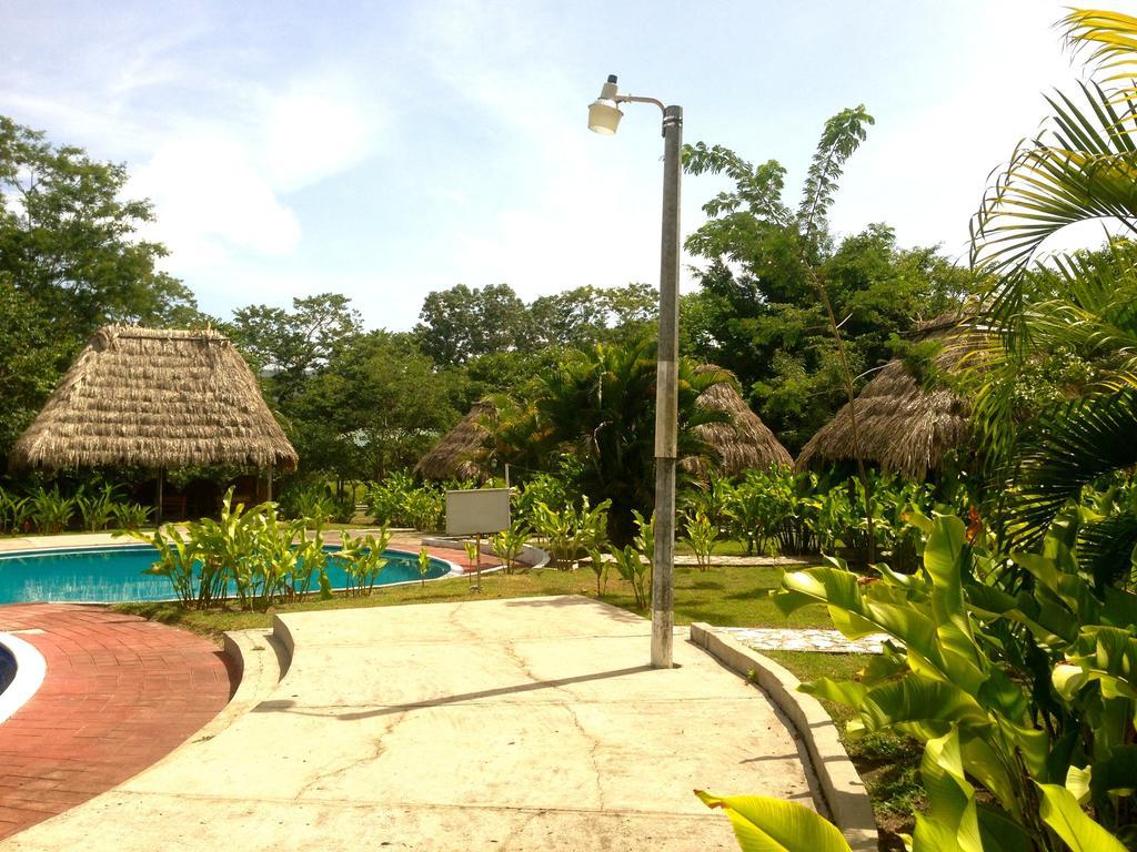 Hotel Villas Magen El Remate Exterior foto